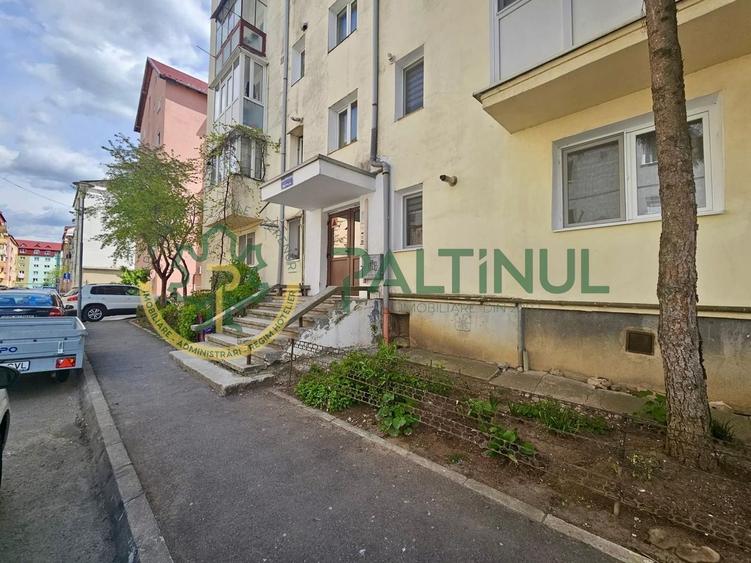 Apartament cu 2 camere semidecomandat în Vasile Aaron