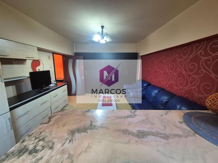 Apartament cu 2 camere semidecomandat în Central