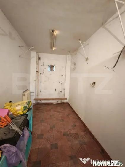 Spațiu comercial, de 48 mp, în Central