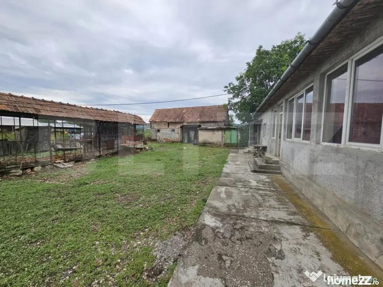 Casă cu 3 camere cu Teren 2698 Mp în Cistei