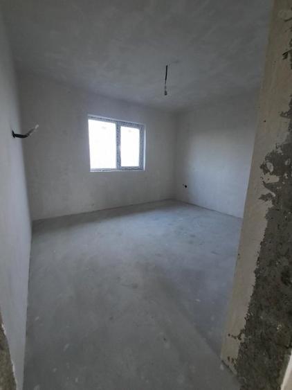 Casă individuală cu 4 camere cu Teren 340 Mp în Joița