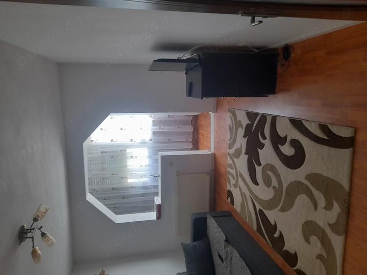 Apartament cu 2 camere decomandat în Micro 5