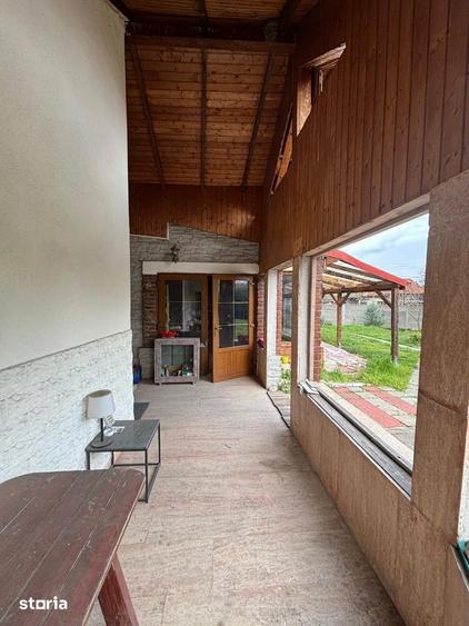Casă cu 4 camere cu Teren 800 Mp în Simeria