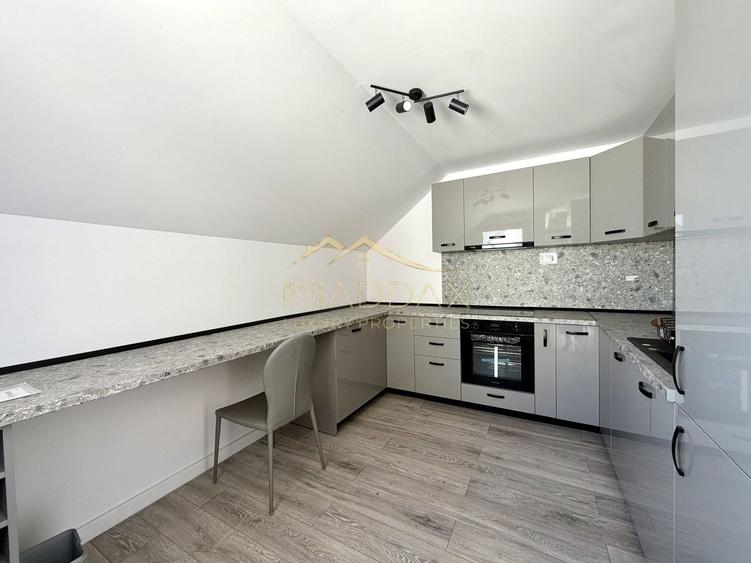 Apartament cu 3 camere decomandat în Aviației