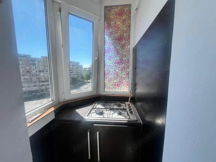 Apartament cu 2 camere decomandat în Trocadero