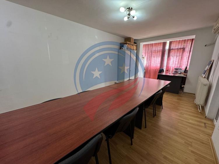 Apartament cu 2 camere semidecomandat în Calea București