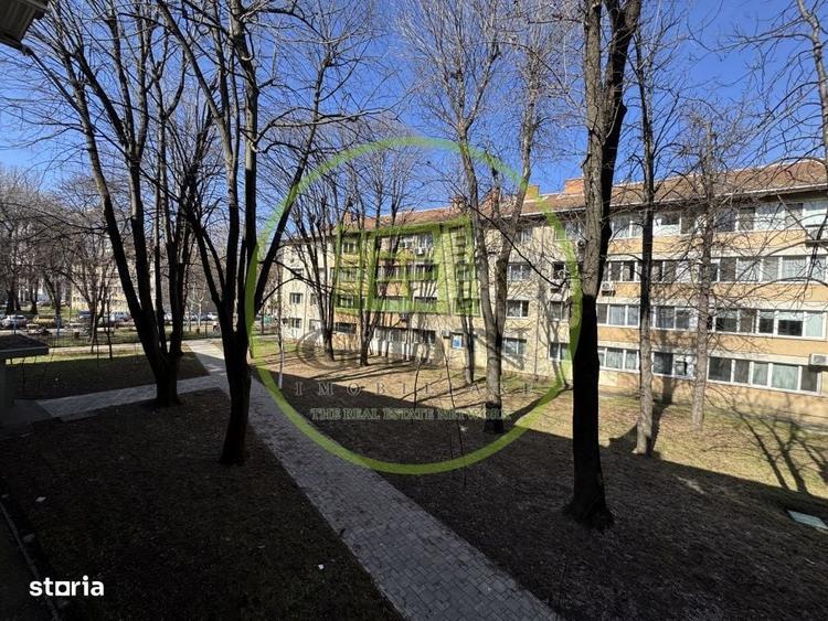 Apartament cu 3 camere, mobilat în Pajura