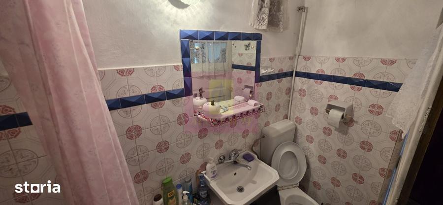 Casă cu 5 camere cu Teren 330 Mp în Slobozia