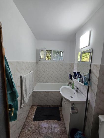 Apartament cu 2 camere semidecomandat în Exterior Vest