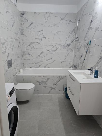 Apartament cu 2 camere semidecomandat în Exterior Vest