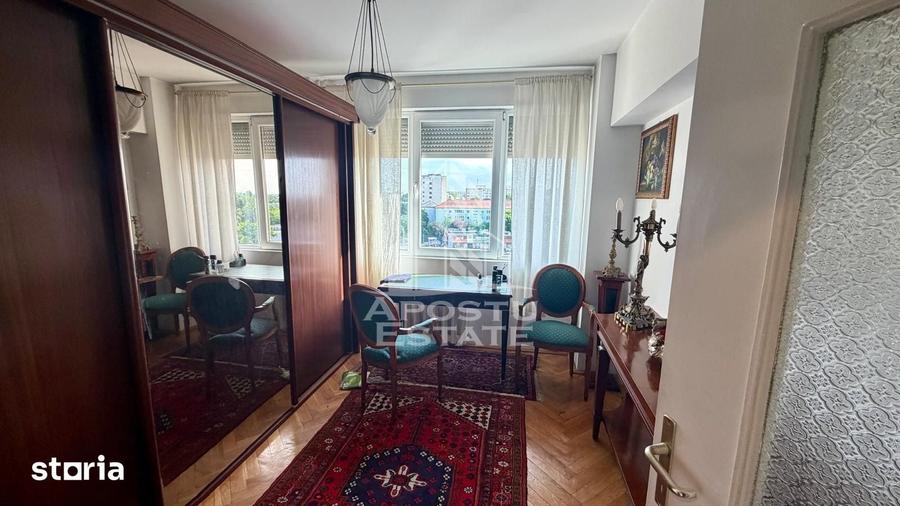 Apartament cu 3 camere în Circumvalațiunii