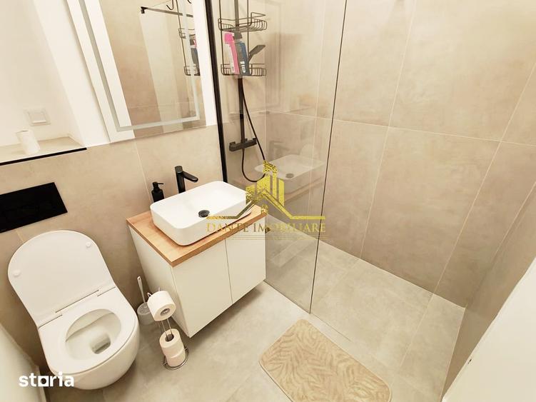 Apartament cu 2 camere semidecomandat, mobilat în Florești