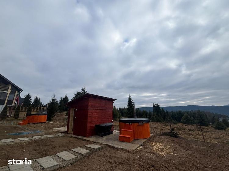 Casă cu 7 camere cu Teren 1000 Mp în Mărgău
