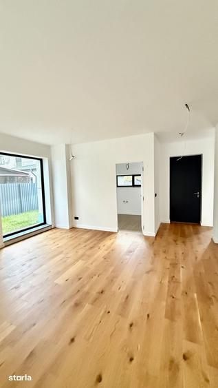 Casă cu 4 camere cu Teren 250 Mp în Central