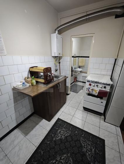Casă individuală cu 3 camere cu Canalizare în Cristian