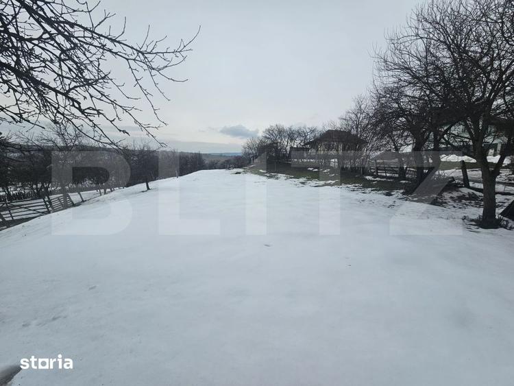 Casă cu 6 camere cu Teren 1850 Mp în Dumitra