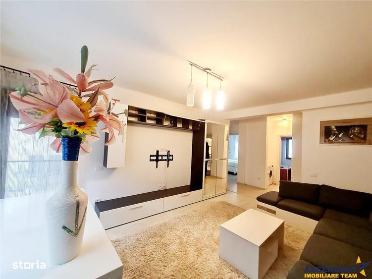 Apartament cu 3 camere decomandat, mobilat în Central