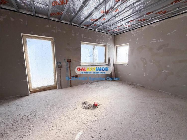 Casă cu Teren 270 Mp în Cristian