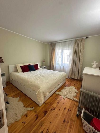 Apartament cu 3 camere decomandat în Iosia
