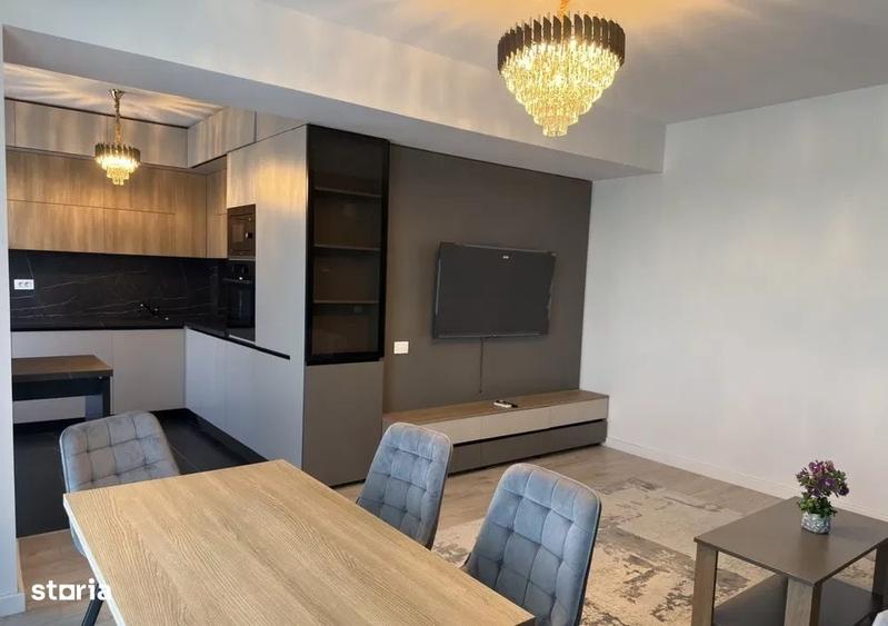 Apartament cu 3 camere decomandat în Sisești