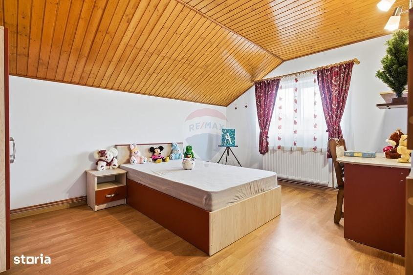 Casă cu 4 camere în Cujba