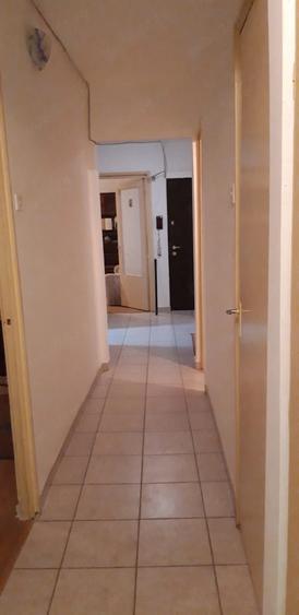 Apartament cu 3 camere decomandat în Rahova