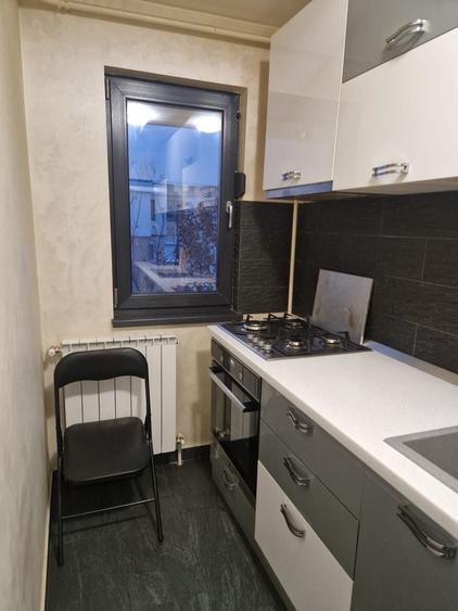 Apartament cu 2 camere semidecomandat în Radu Negru