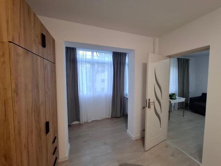 Apartament cu 2 camere, mobilat în Central