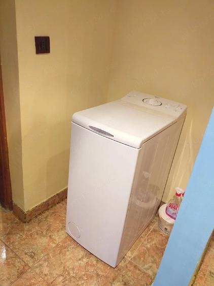 Apartament cu 2 camere decomandat în Craiovița Nouă