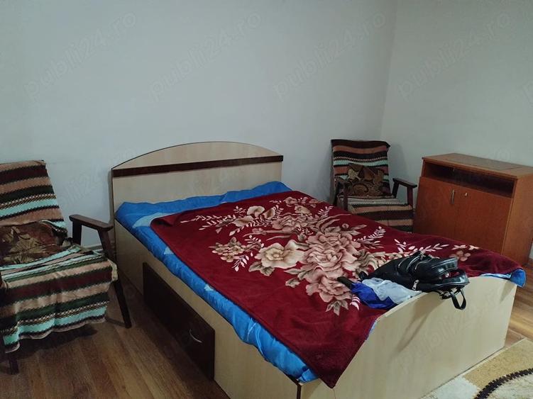Garsonieră decomandată în Zahana