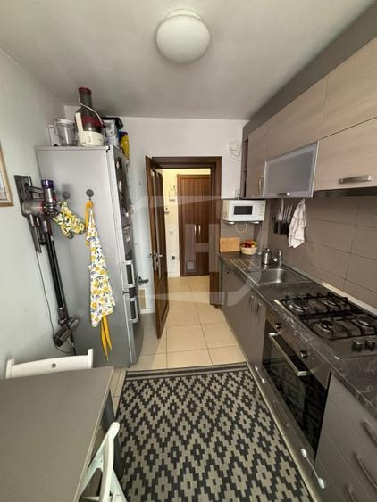 Apartament cu 3 camere semidecomandat, mobilat în Grigorescu