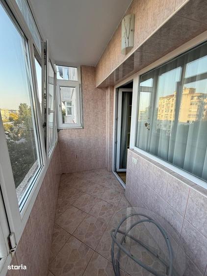 Apartament cu 4 camere decomandat în Tomis III