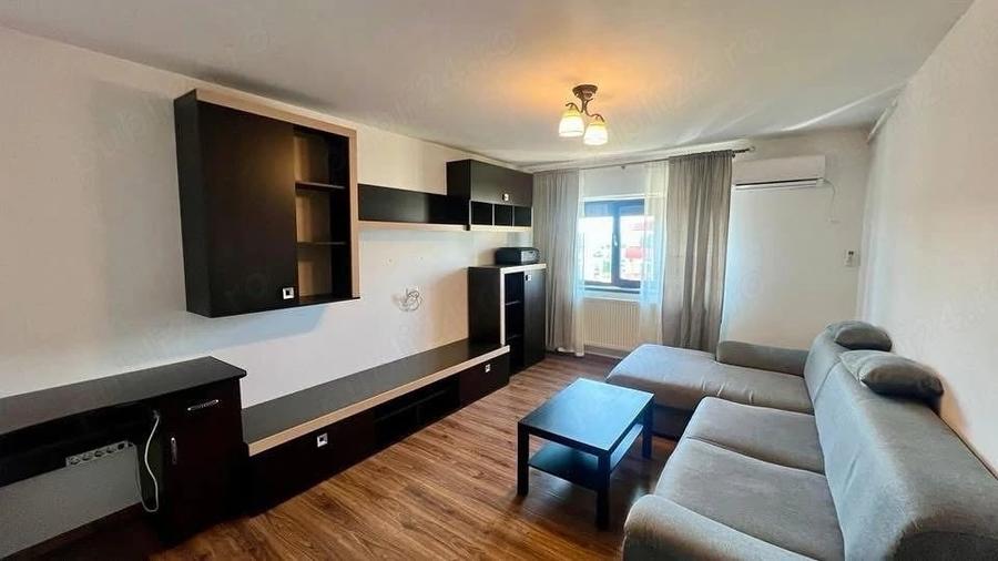 Apartament cu 3 camere decomandat în Găvana
