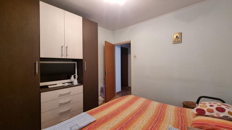 Apartament cu 3 camere decomandat, mobilat în Drumul Taberei