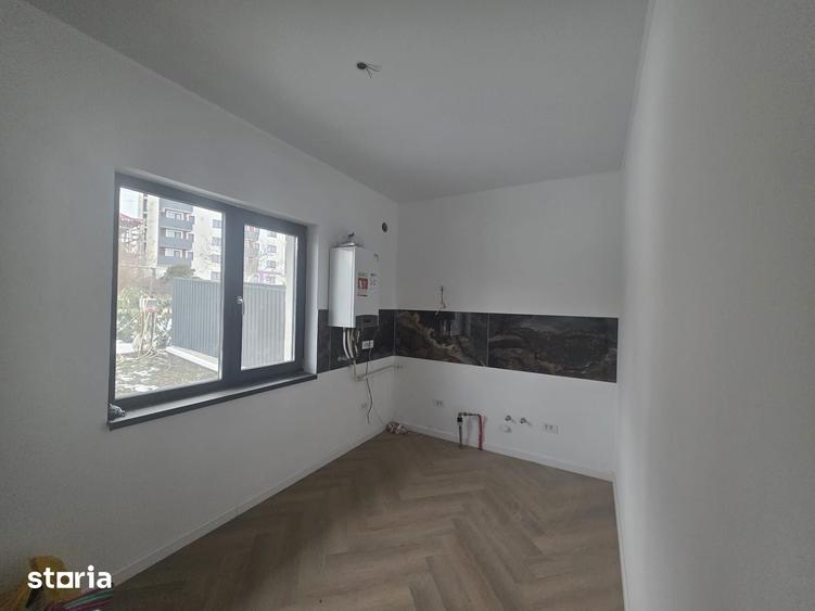 Apartament cu 4 camere în Bârnova