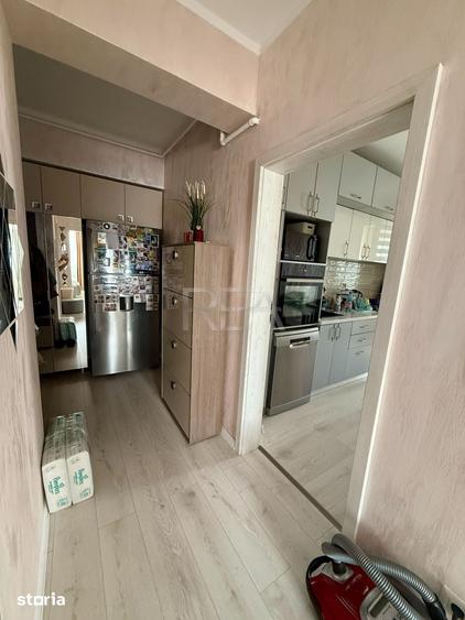 Apartament cu 2 camere decomandat în Apărătorii Patriei