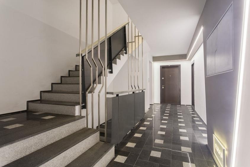 Apartament cu 2 camere semidecomandat, mobilat în Calea Victoriei