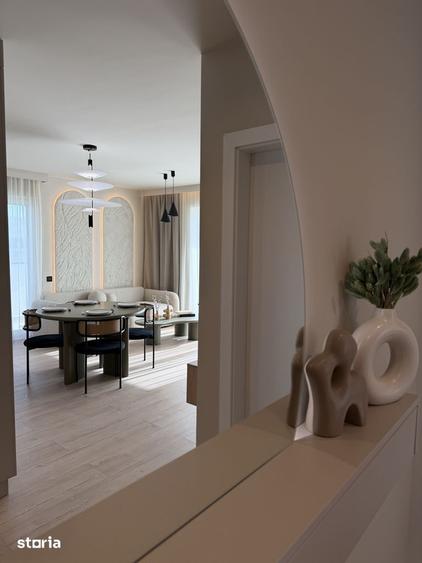 Apartament cu 3 camere, mobilat în Florești
