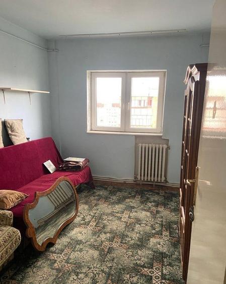 Apartament cu 3 camere decomandat în Mărăști