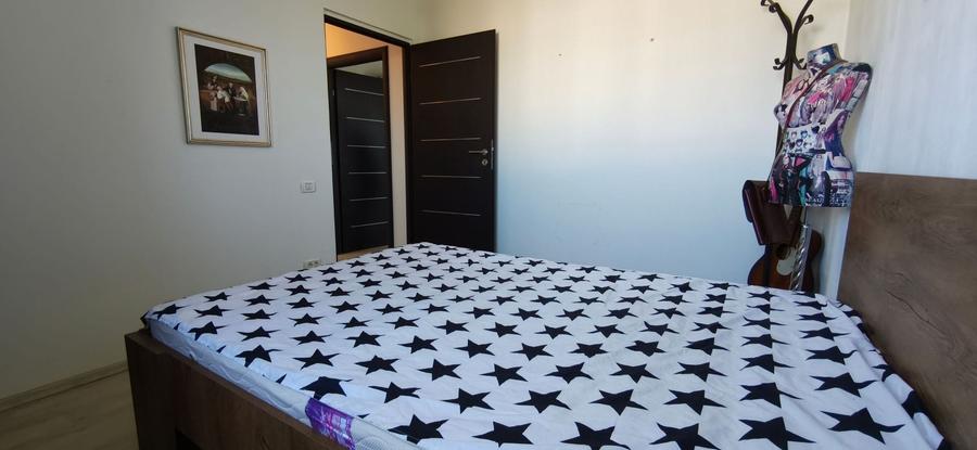 Apartament cu 3 camere semidecomandat în Drumul Taberei