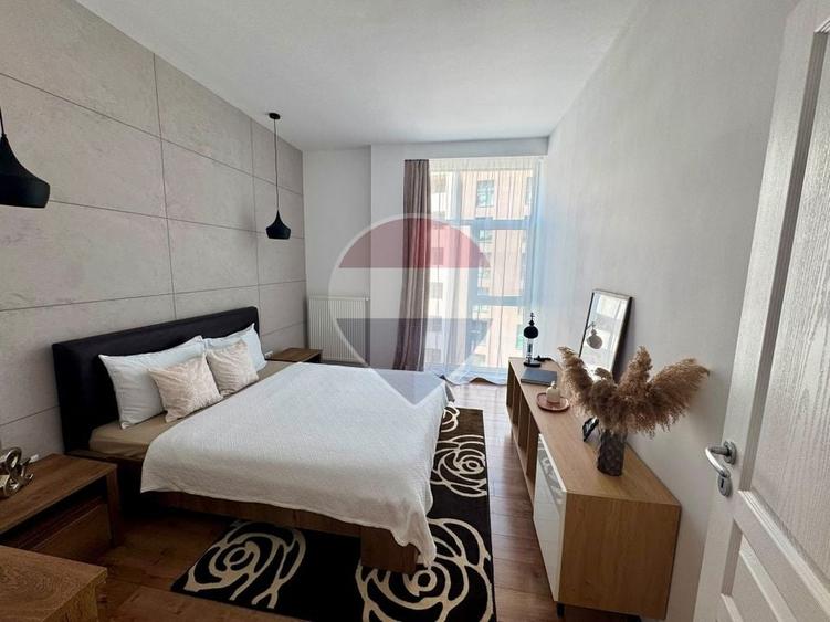 Apartament cu 2 camere semidecomandat, mobilat în Semicentral