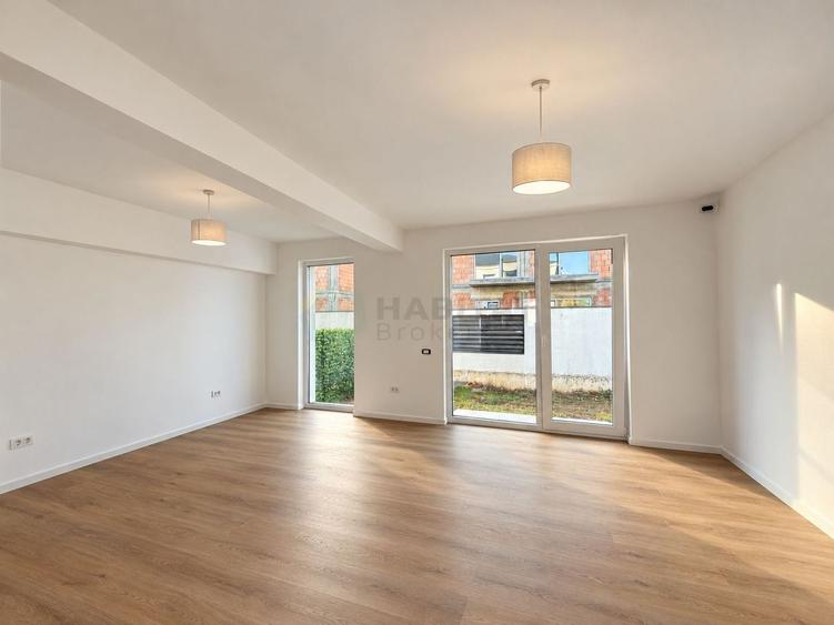 Duplex cu 4 camere cu Canalizare în Tunari