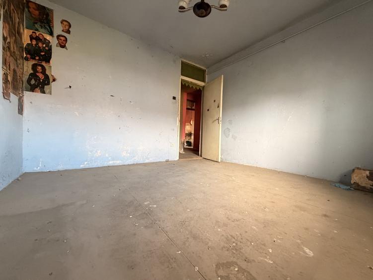 Apartament cu 3 camere decomandat în Soarelui
