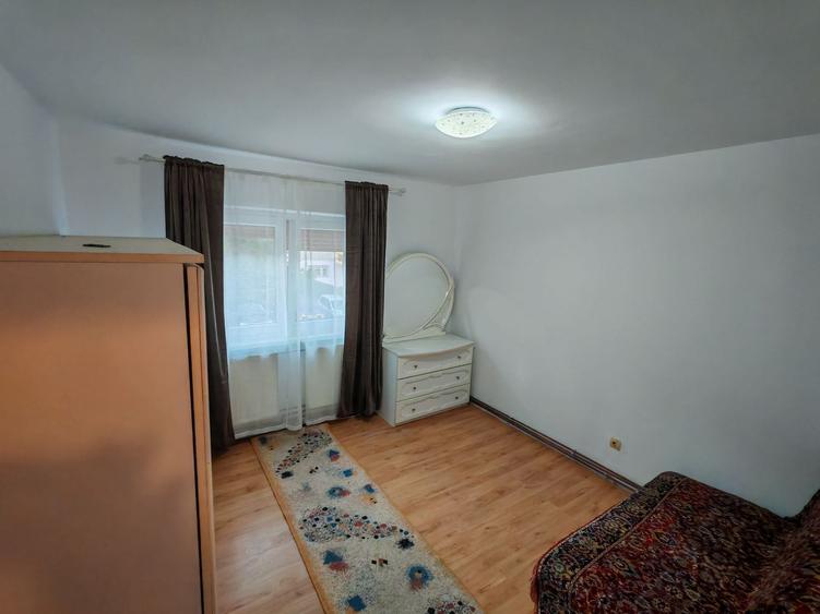 Apartament cu 2 camere decomandat în Cetate