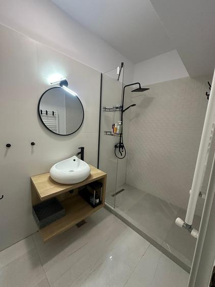 Apartament cu 2 camere, mobilat în City Park Mall