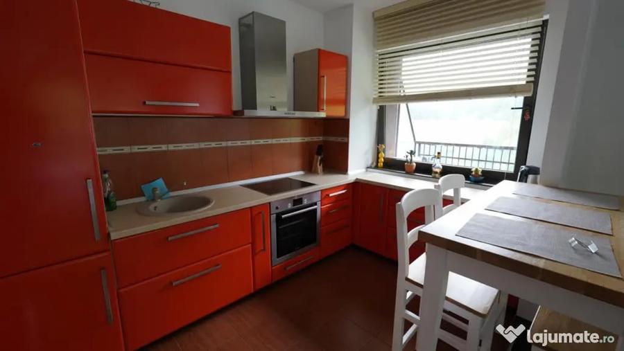 Apartament cu 2 camere decomandat în Exterior Vest