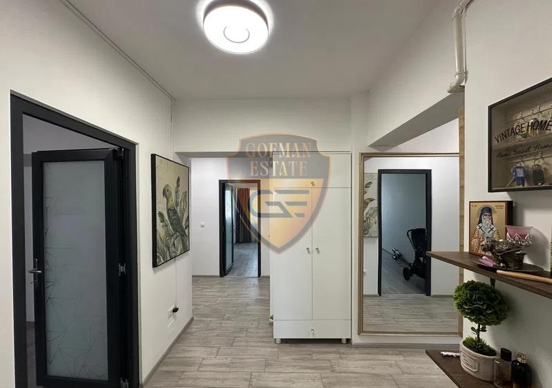 Apartament cu 4 camere decomandat, mobilat în Casa de Cultură