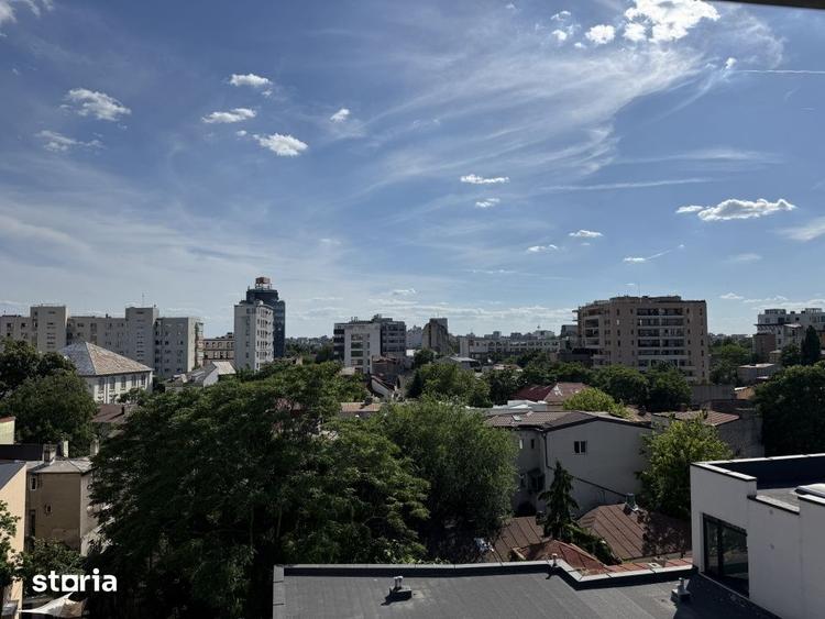 Apartament cu 4 camere în Moșilor