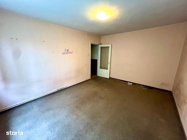 Apartament cu 2 camere nedecomandat în Central