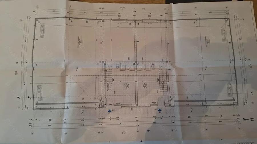 Spațiu comercial, de 463 mp, în Luna
